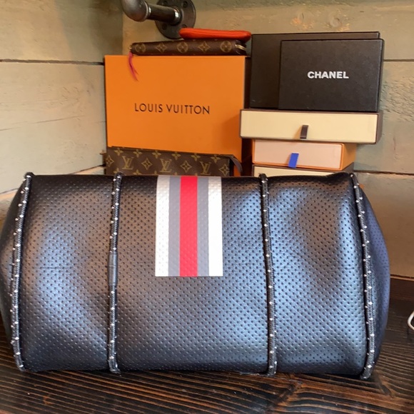 Haute shore Tote and Pochette - Picture 9 of 17